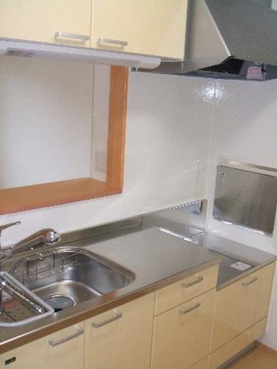 栃木県下野市駅東4(アパート)の賃貸物件のキッチン