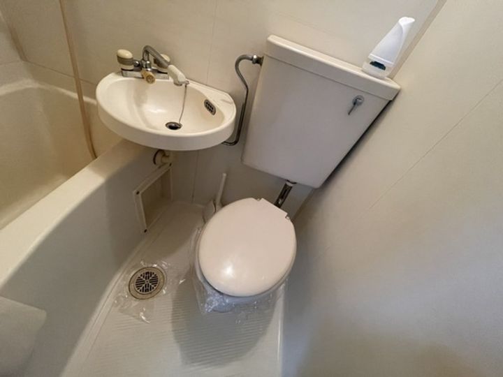 三波ビルの内装