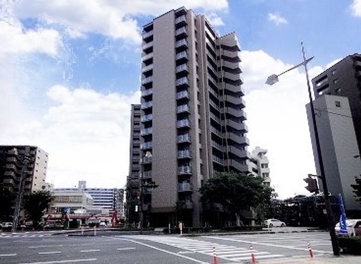ロイヤルガーデン大供弐番館の外観