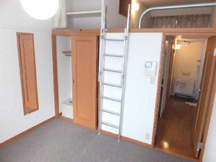 レオパレスフローラの内装