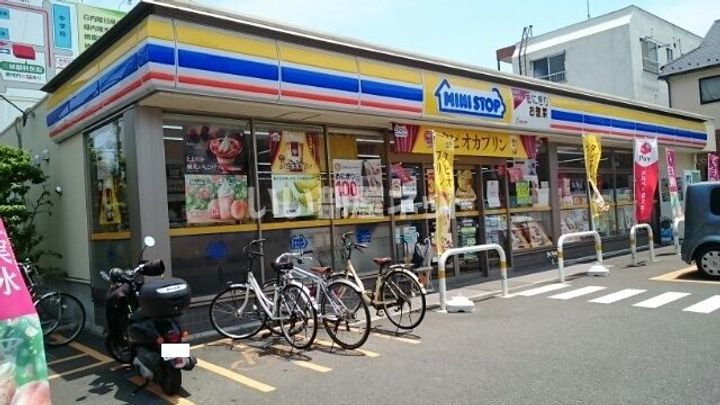 クレヴィスタお花茶屋の周辺