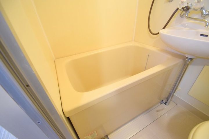 メゾン城東の風呂