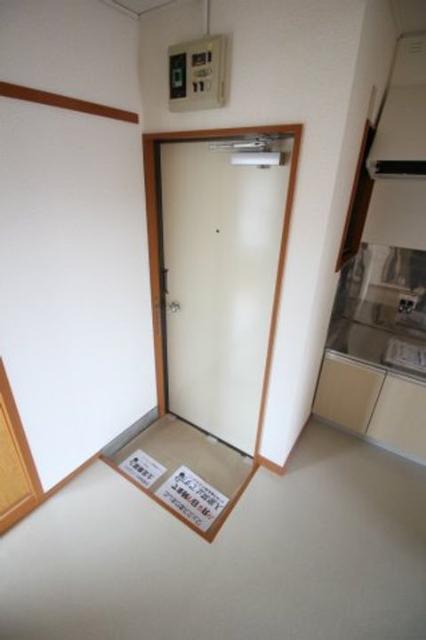 渡辺コーポの玄関