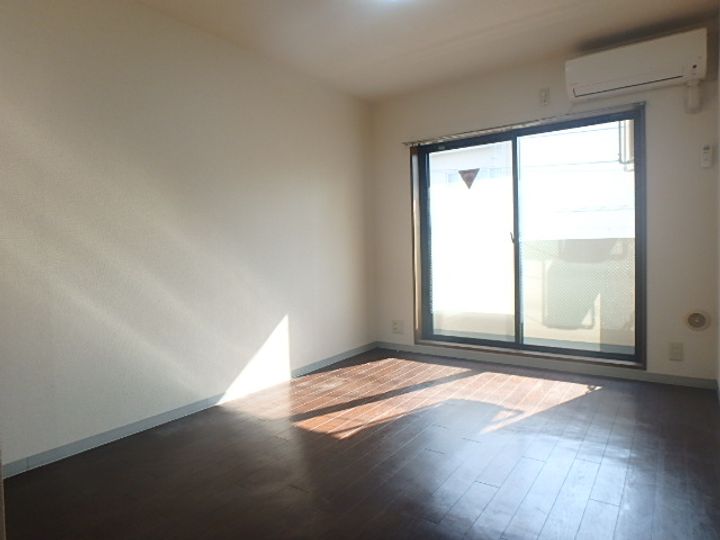 アーバンフォーレストの居間