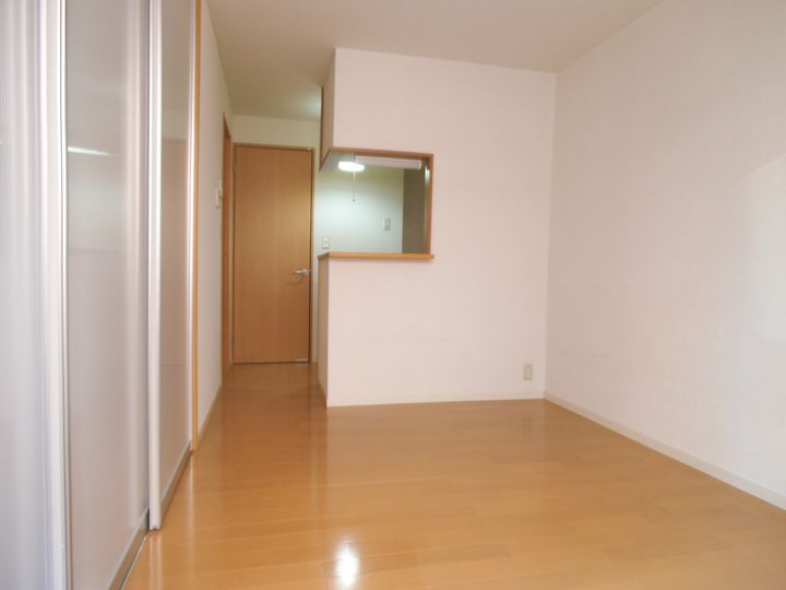 東京都世田谷区砧4(マンション)の賃貸物件の居間