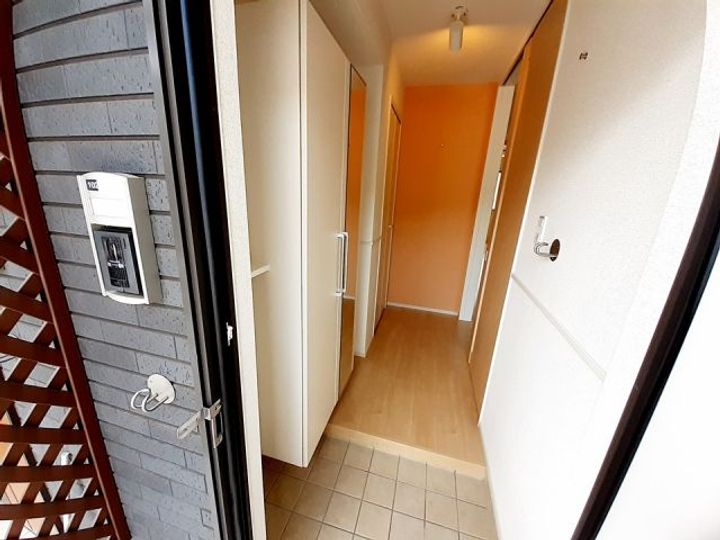 長野県上田市住吉(アパート)の賃貸物件の玄関