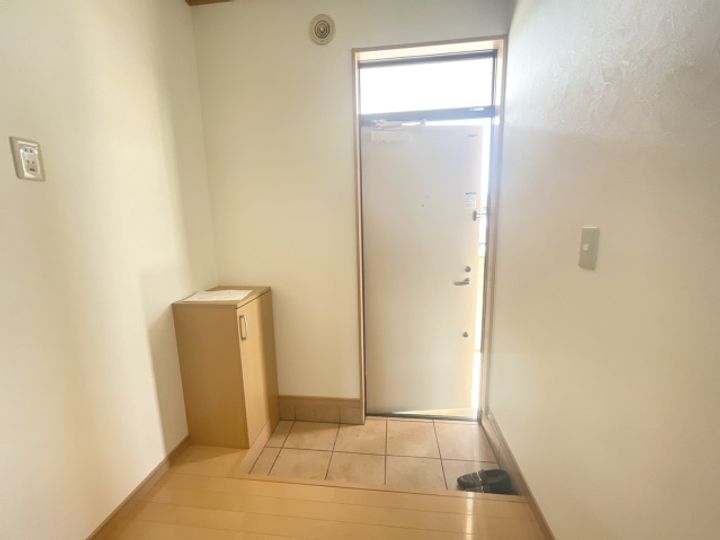 MIKIハイツIIDの玄関