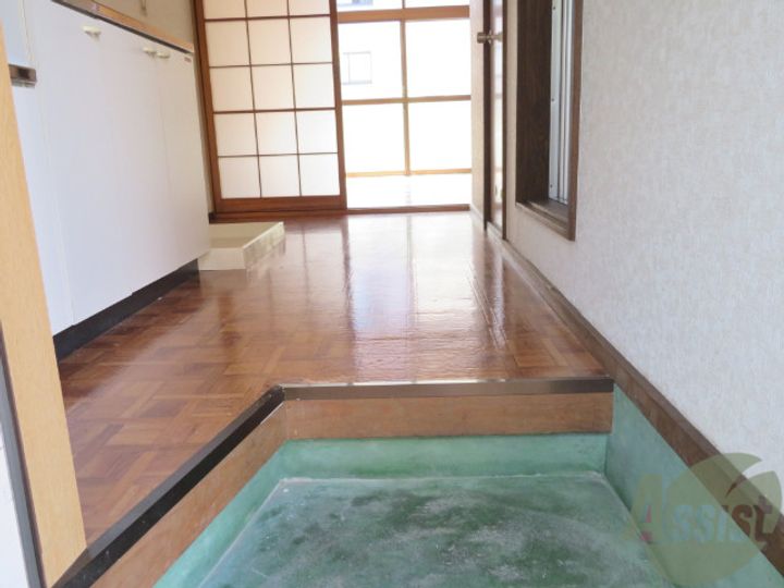 ハイツ ユーカリの玄関