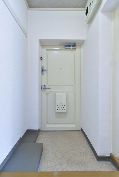 UR江南の玄関