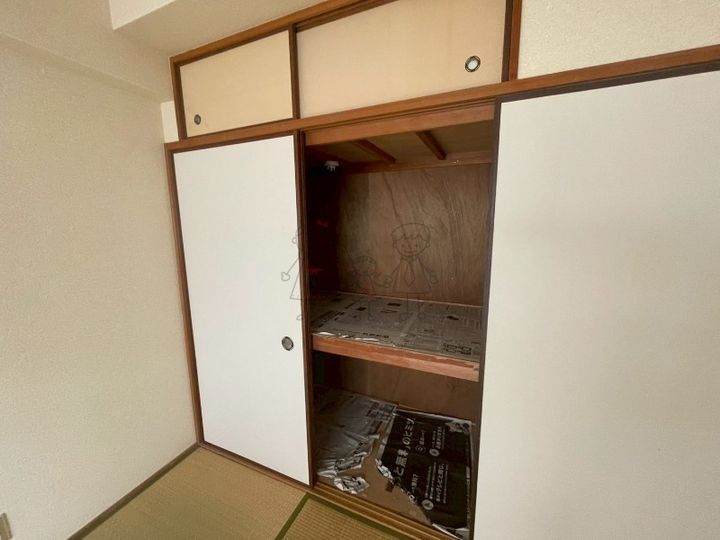 森川マンションの内装