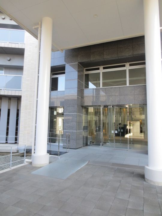 アイランドタワースカイクラブC棟の地図