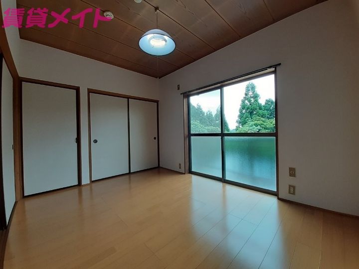 コーポ小林の居間
