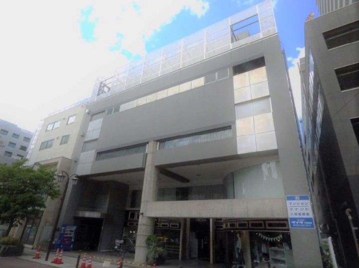 トラストワンビル19の外観