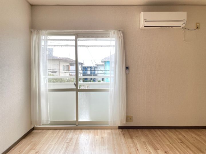 ブルーシャン Bの居間