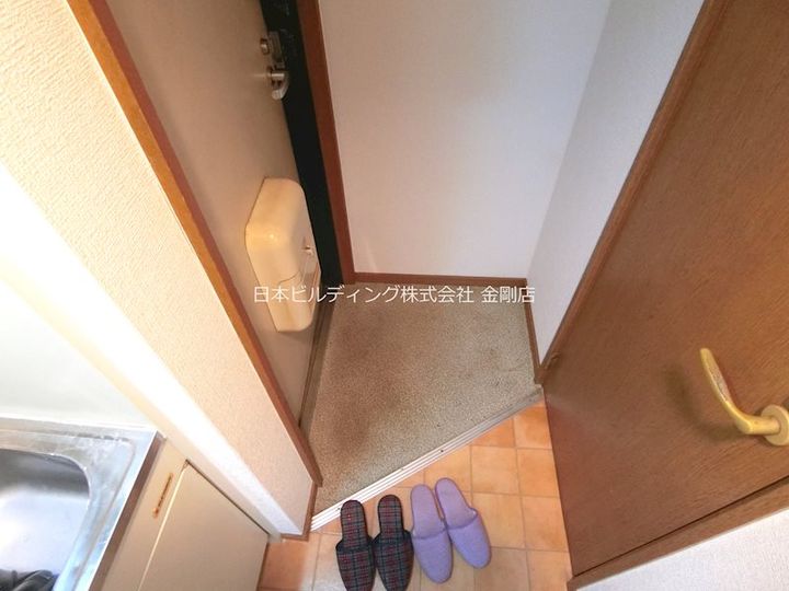 ラ・コート滝谷 B棟の玄関