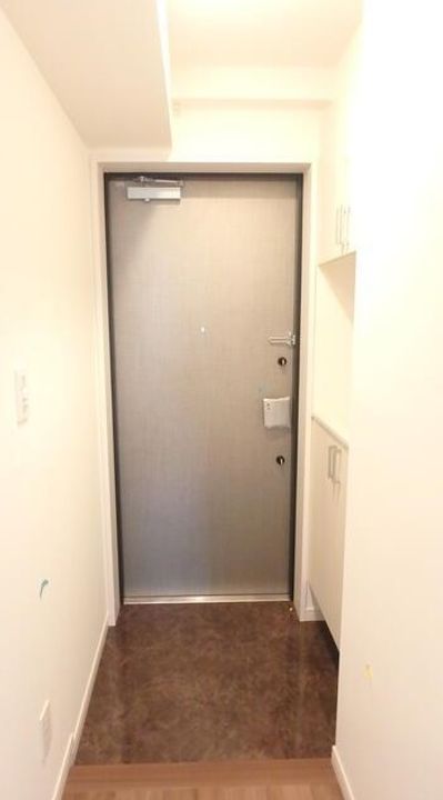 東京都荒川区西日暮里2(マンション)の賃貸物件の玄関