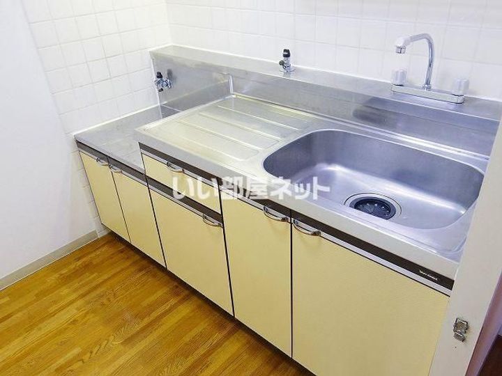 埼玉県上尾市井戸木3(マンション)の賃貸物件のキッチン