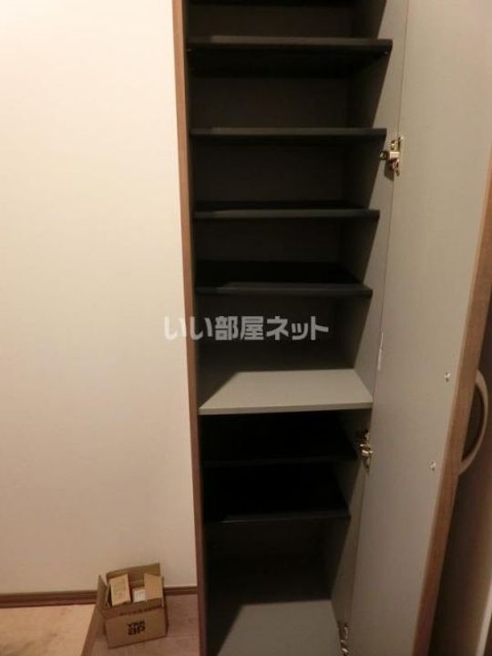 グレアス船橋の内装