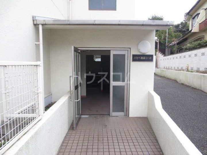 ハセベ椿森コーポの地図