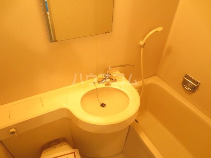 ハセベ椿森コーポの内装