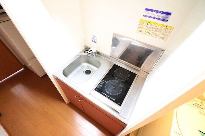 ワイズアパートメント南小栗栖のキッチン