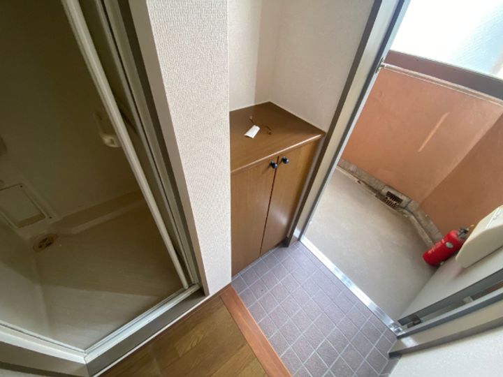 シティライフ藤ヶ丘北の玄関