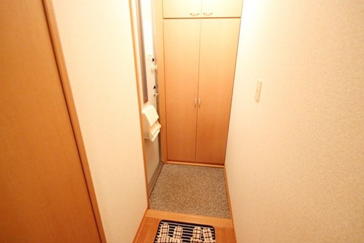 ハイツ赤迫 A棟の玄関