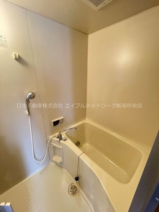 エスポワール出来島の風呂