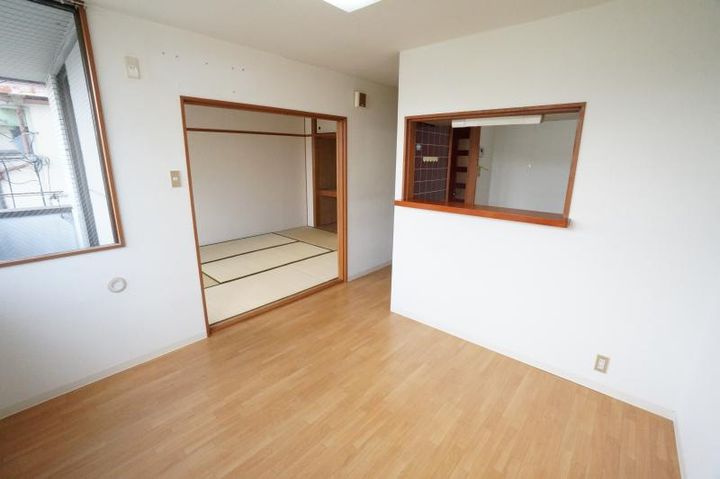 アティック館の居間