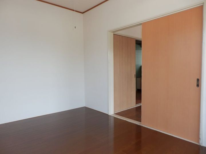 コーポさやかの居間