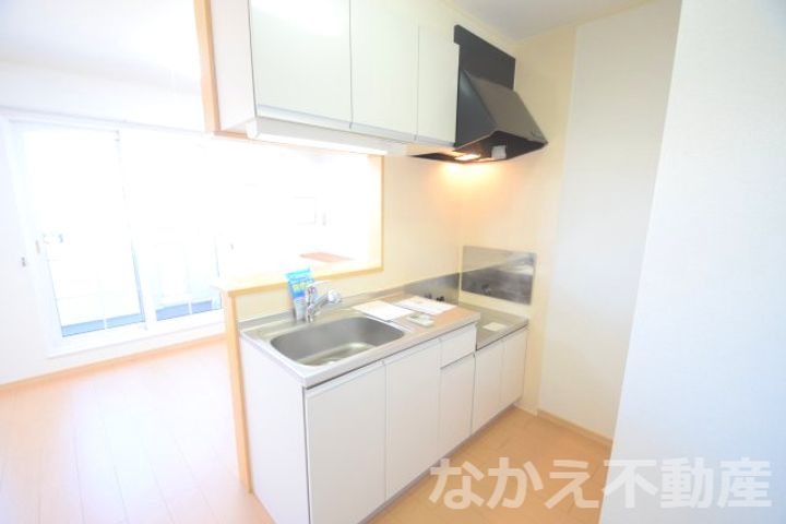 徳島県小松島市間新田町字ヤケ木(アパート)の賃貸物件のキッチン
