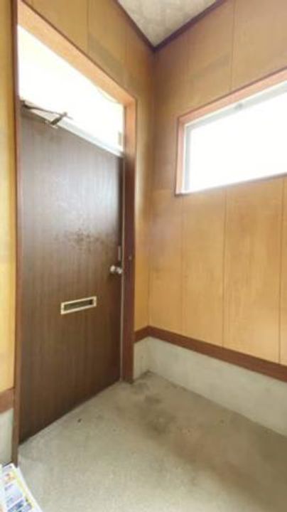 岡山県岡山市南区泉田4(一戸建)の賃貸物件の玄関