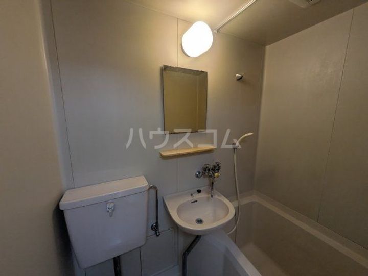 ハウス弦巻の内装