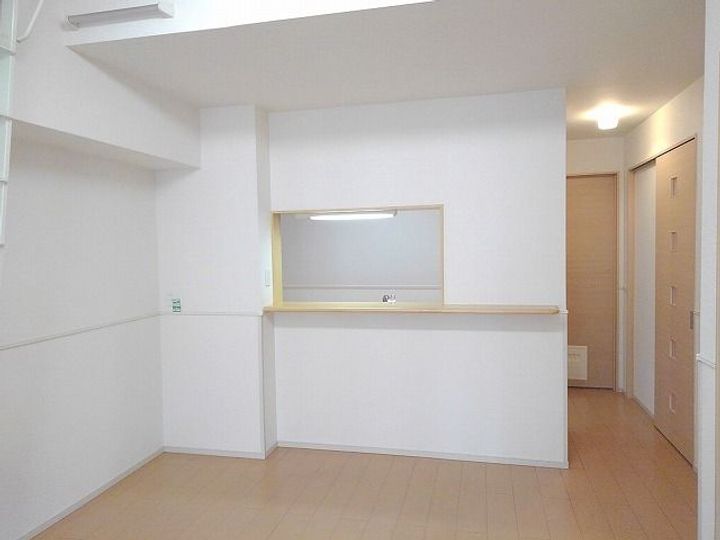 ラフィーネ葛野・IIの居間