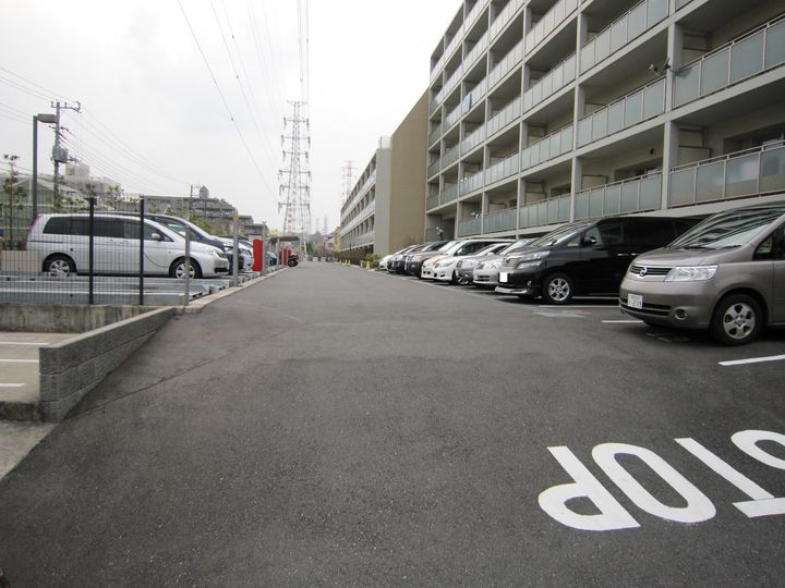 神奈川県横浜市港北区樽町1(マンション)の賃貸物件の地図