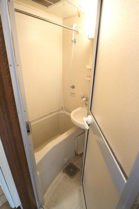 ヒールパイン本町の風呂