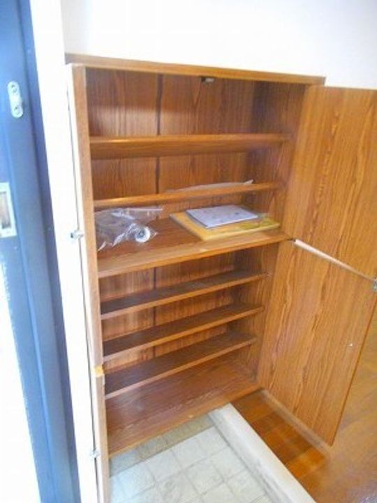 神奈川県平塚市平塚3(マンション)の賃貸物件の玄関