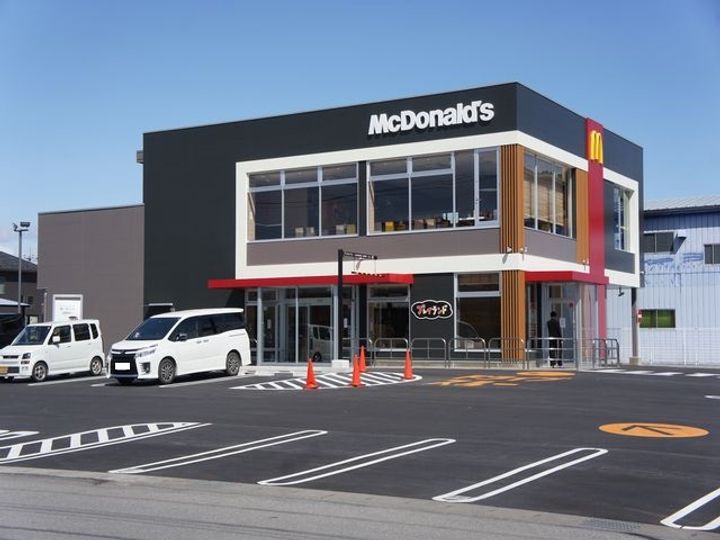 ピコロモンドBの周辺