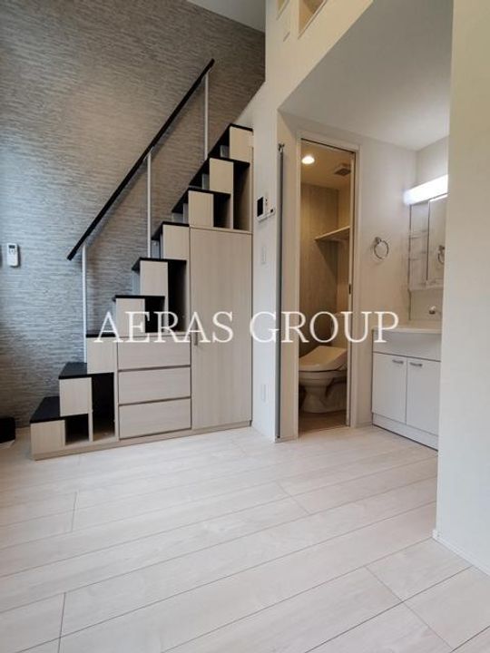 ハーモニーテラス江原町IIIの居間