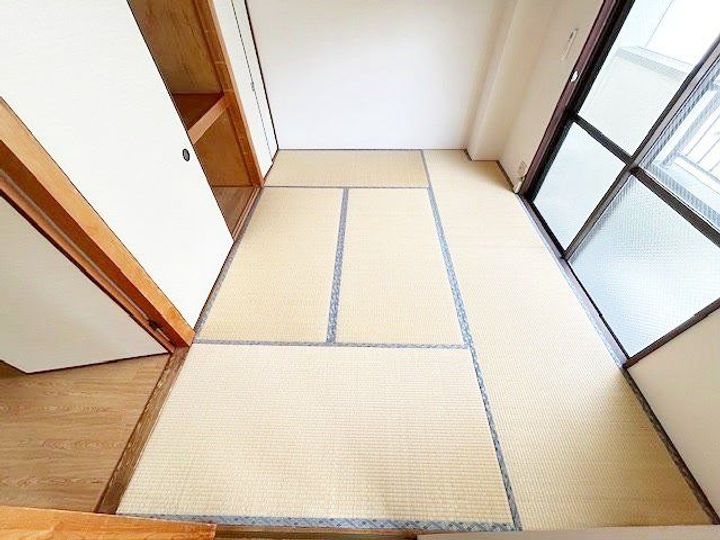 ゴールドマンションの居間