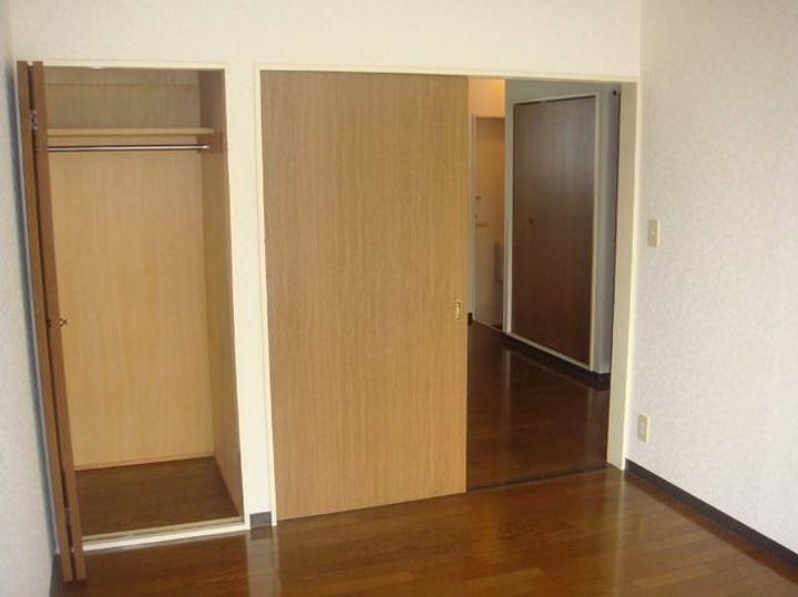 ヴィアーレヤマザキの内装