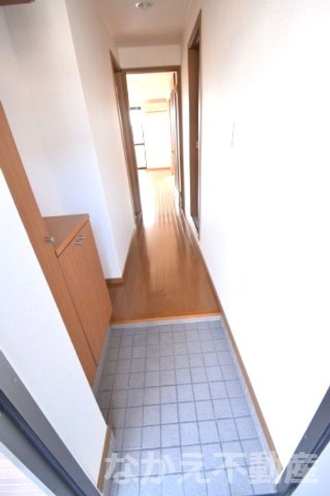 徳島県阿南市津乃峰町長浜(アパート)の賃貸物件の玄関
