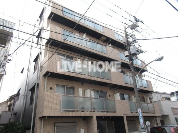 東京都練馬区中村3の賃貸マンションの外観