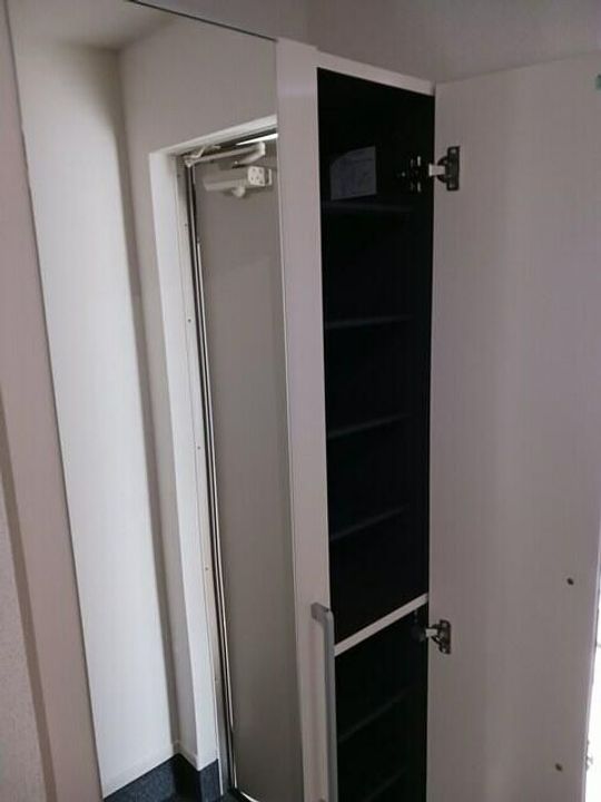 ルーエ リヒトの玄関