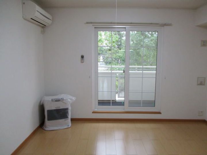 シャルマン・フルールAの居間