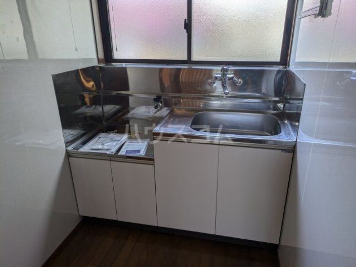 神奈川県小田原市柳新田(一戸建)の賃貸物件のキッチン