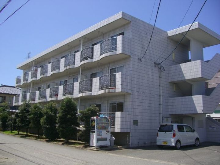 パラッツオ西新発田の外観