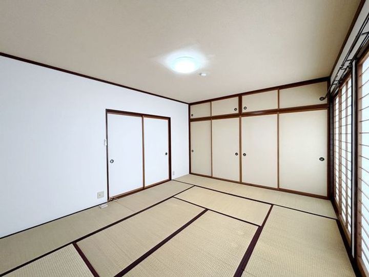 福井県大野市春日3(一戸建)の賃貸物件の居間