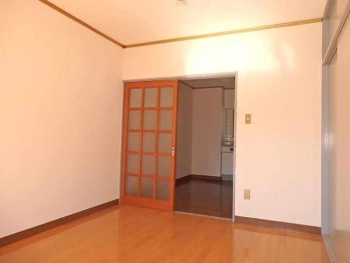 東京都多摩市和田(アパート)の賃貸物件の居間