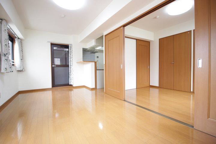 鹿児島県鹿児島市西千石町(マンション)の賃貸物件の居間